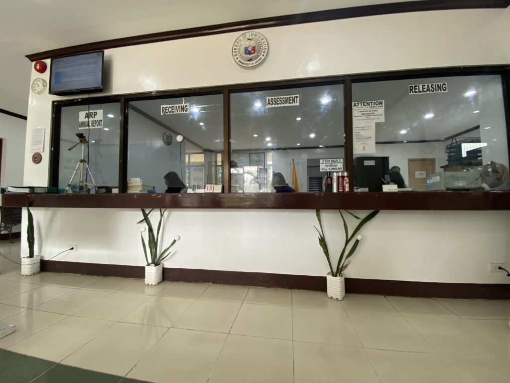 フィリピン　ビザ　延長